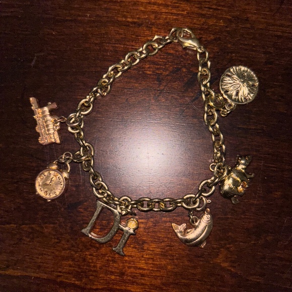 Diamonds International Charm Bracelet - Picture 2 of 2
